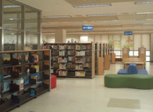 두정도서관 1층 - 어린이자료실