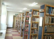 천안시 쌍용도서관 2층 - 종합자료실