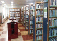 천안시 쌍용도서관 2층 - 제1자료실(문학 제외 일반도서)